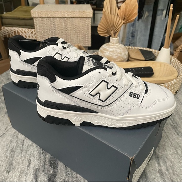 New Balance 550 - sz men’s 4 - Picture 2 of 6